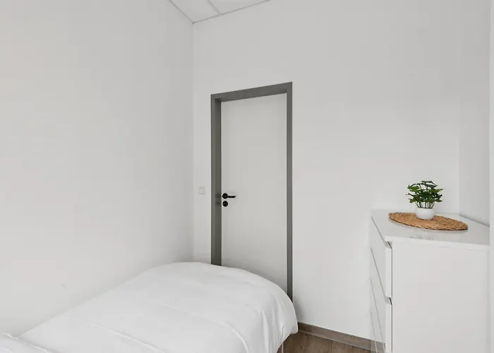 Апартаменты Worker Place Bedburg Hau