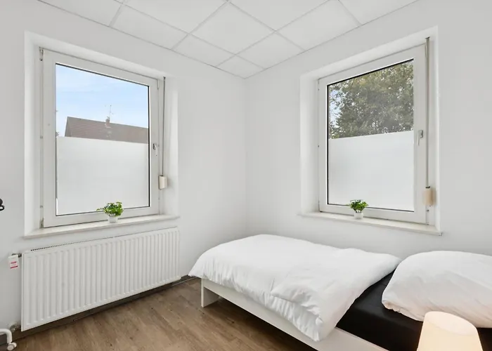 Worker Place Bedburg Апартаменты Hau